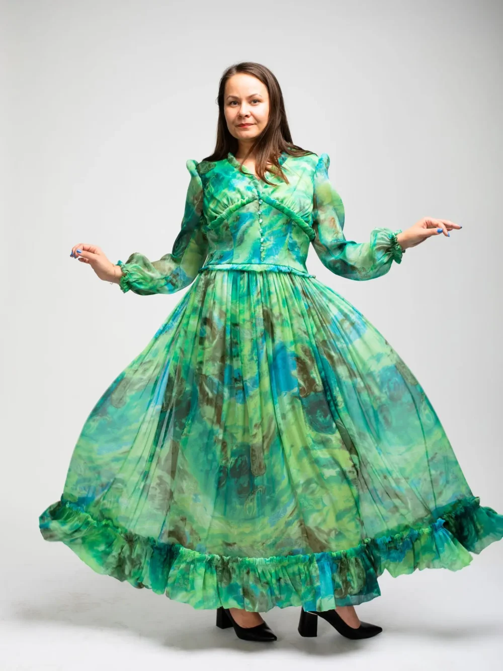 ŠIFONINĖ ŽALIA SUKNELĖ